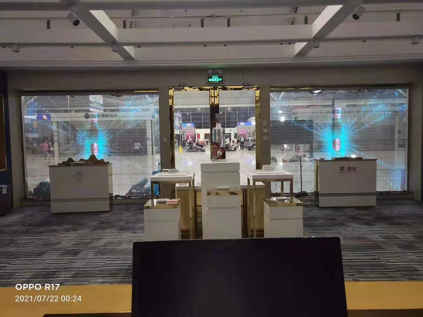 日照LED透明屏 高清高通透率